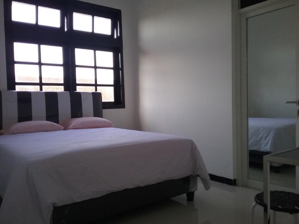 Mess Inn Semarang Rom bilde
