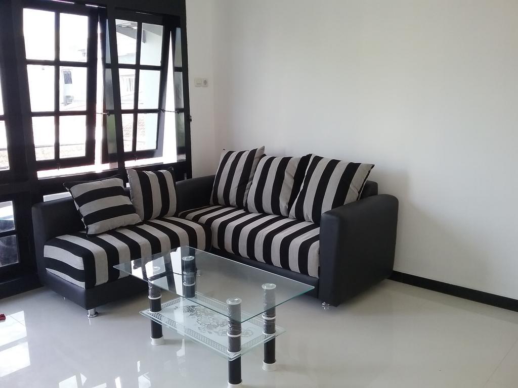 Mess Inn Semarang Eksteriør bilde